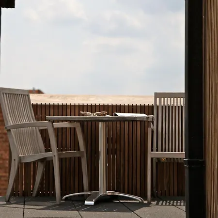 Apartment Boardhousing *
